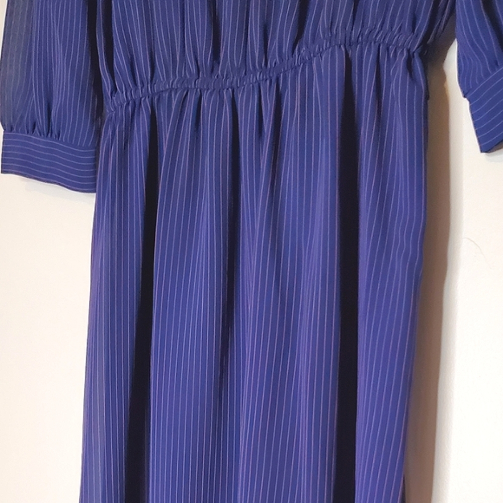 Out of Line Blue Gathered Vintage Midi Dress with Angular Red Stripes - Picture 12 of 16